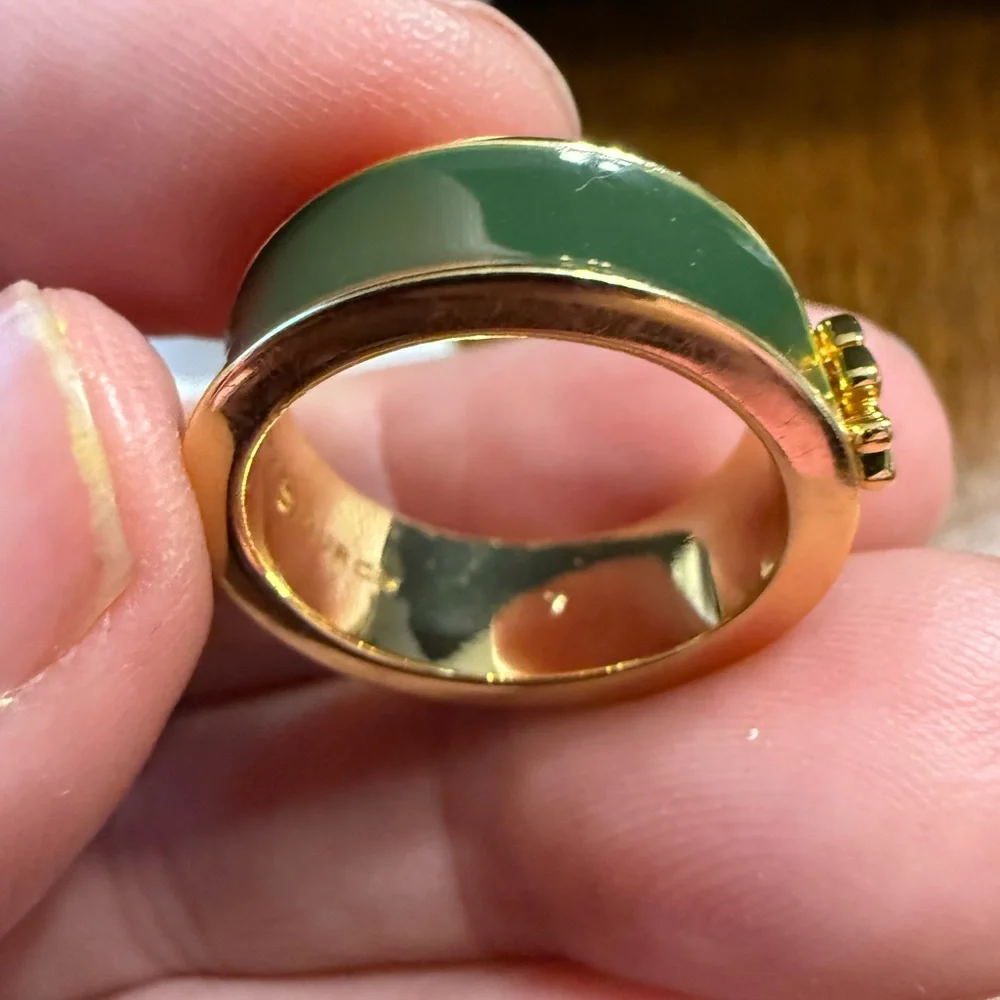 Tory Burch Kira Enamel Ring Green Enamel gold-plated bevelled Double T Logo 6.5